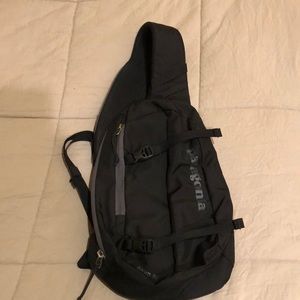Patagonia Atom 8L Sling Backpack - Black